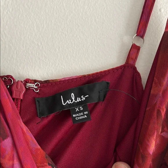 Lulu’s Floral burgundy Maxi Dress - Picture 2 of 4